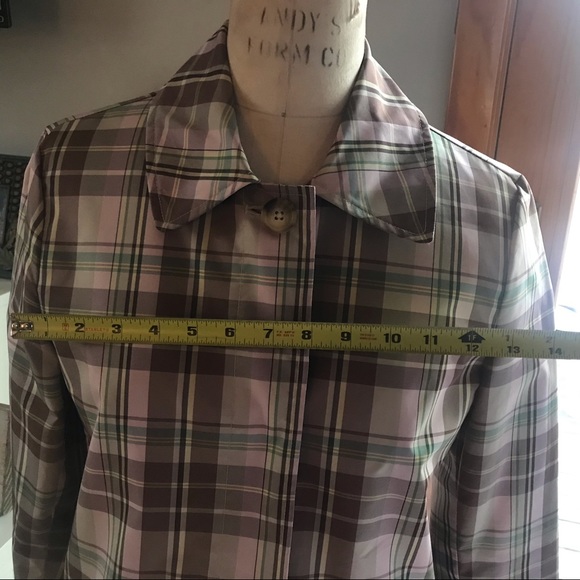 Gap Plaid trench style coat - Picture 8 of 10